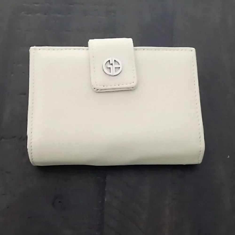 Gianni bini wallet new with no tags